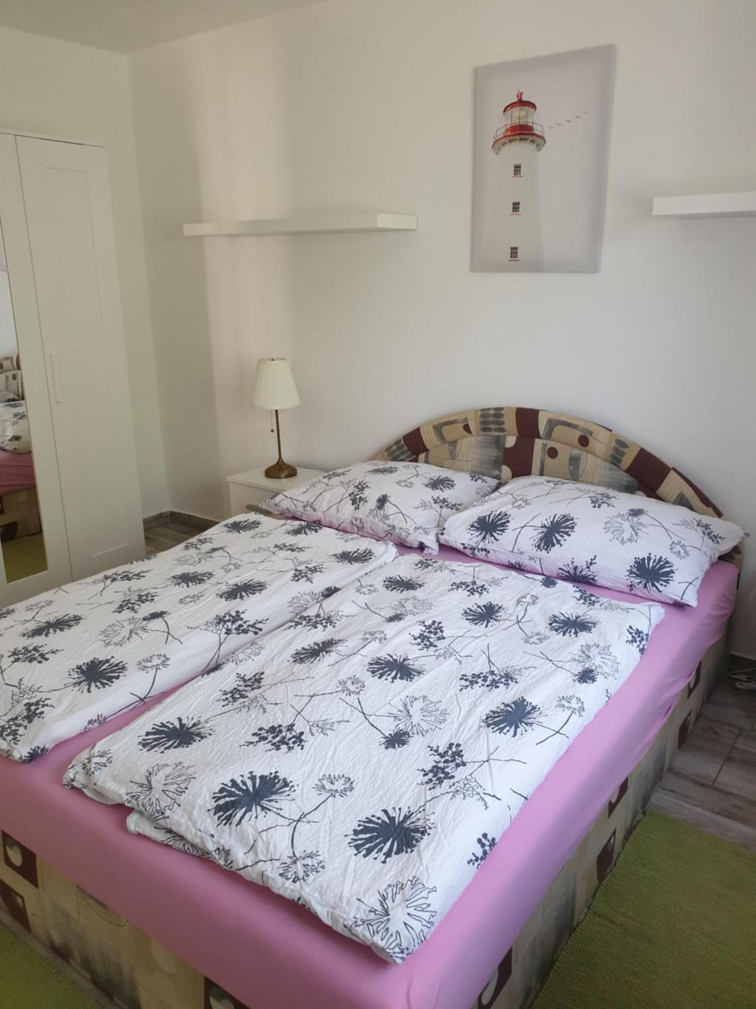 Adri Apartman Zalakaros Værelse billede